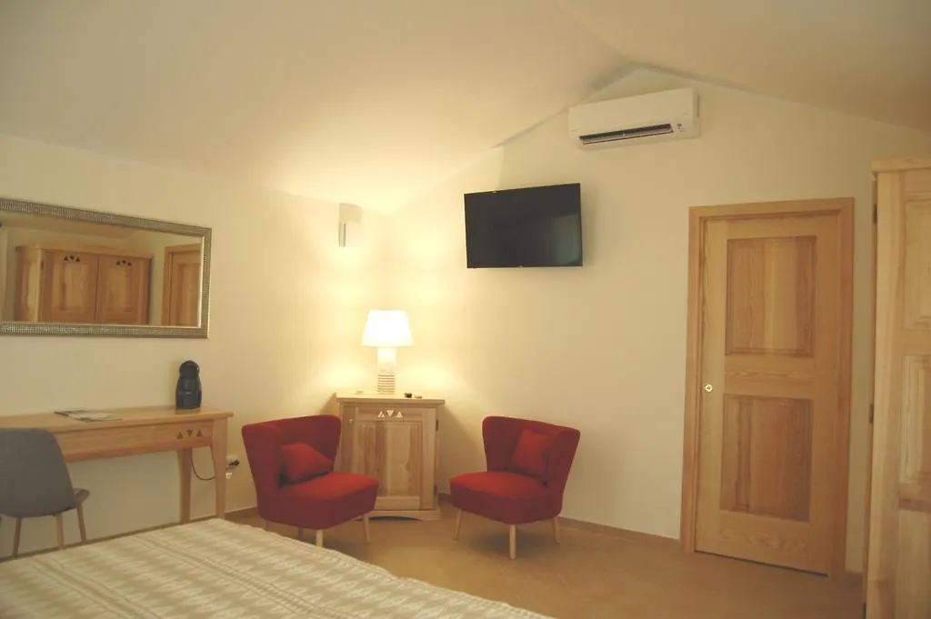 Hotel Aldiola Country Resort Sant’Antonio di Gallura 4*,
